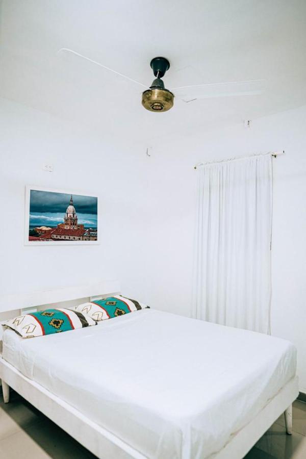 Neos Hotel Cartagena Luaran gambar