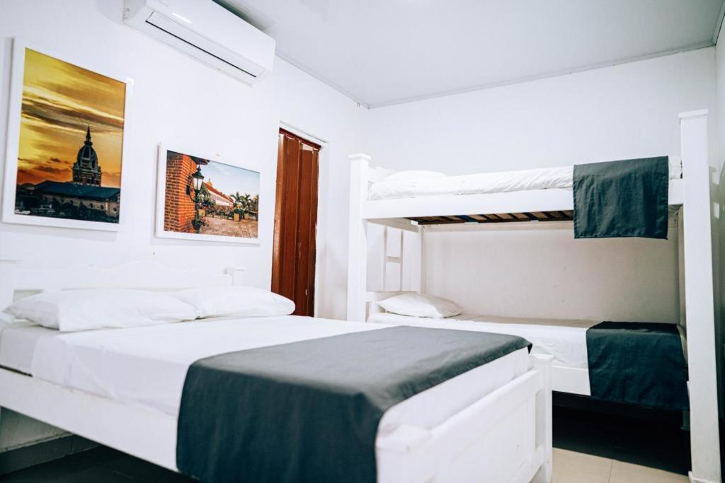 Neos Hotel Cartagena Luaran gambar