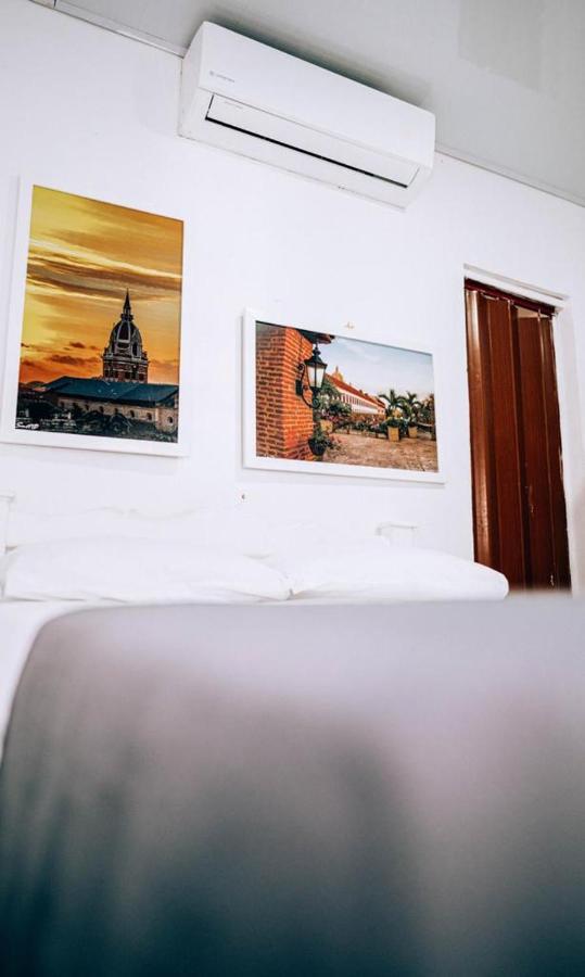 Neos Hotel Cartagena Luaran gambar